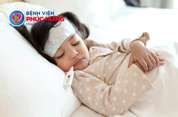 5 dấu hiệu cảnh báo bé cần được khám sức khỏe ngay