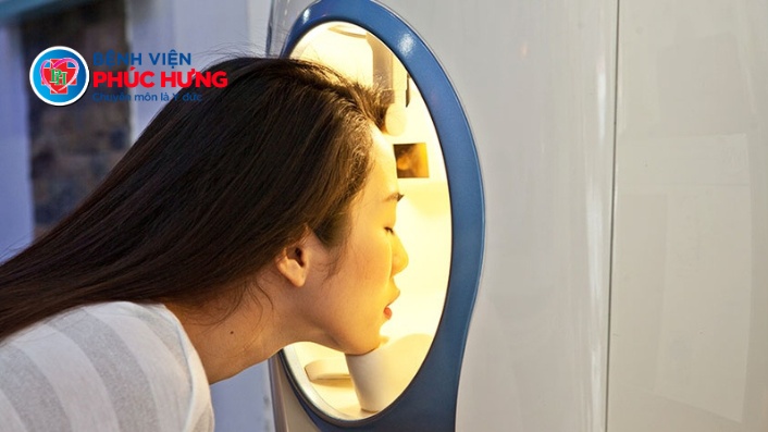Vì sao bác sĩ luôn khuyên nên soi da trước khi điều trị?
